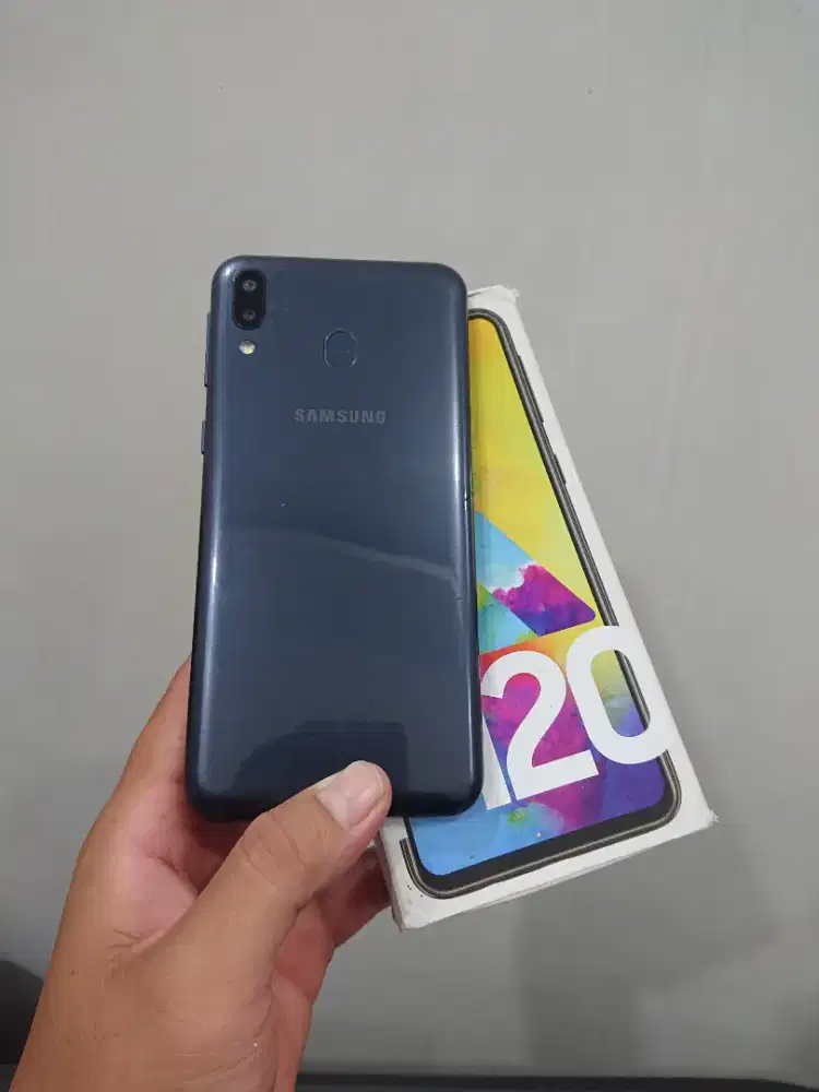 Samsung M20 resmi sein hp+dus