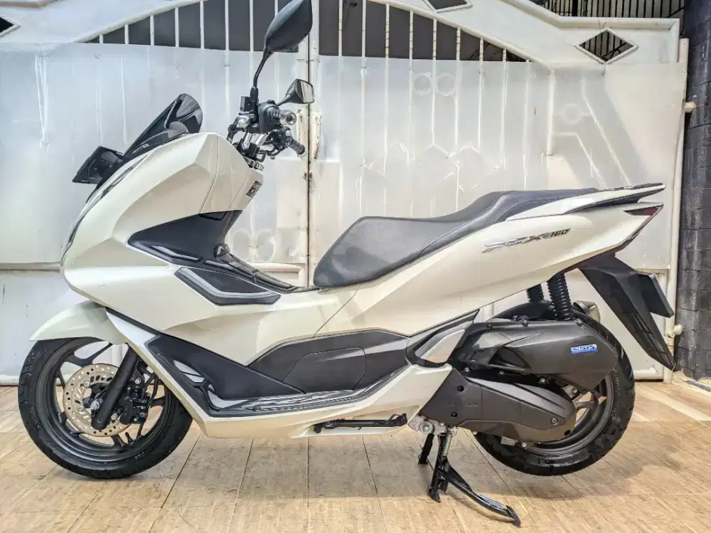 Dijual PCX November 2023 Km Rendah Jarang Pake