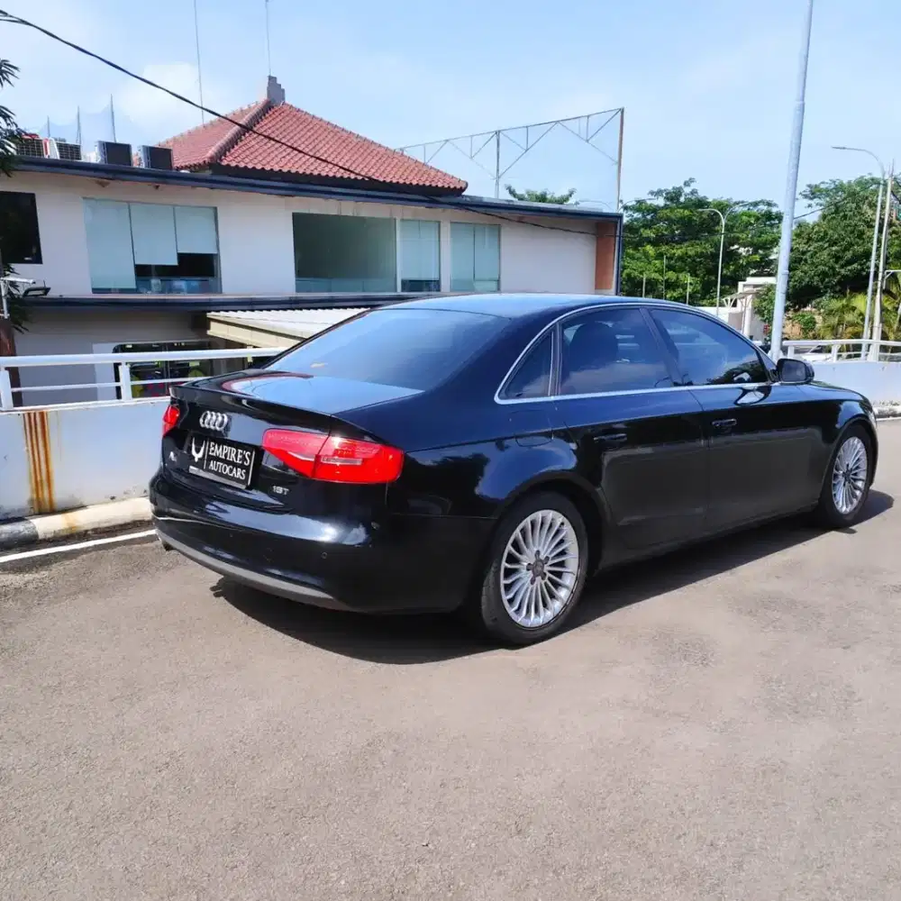 Audi A4 1.8 Quattro AT 2014 matic black sedan