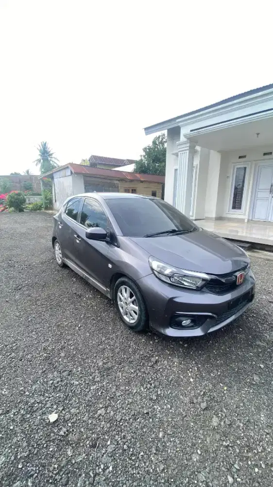 Mobil honda Brio 2019