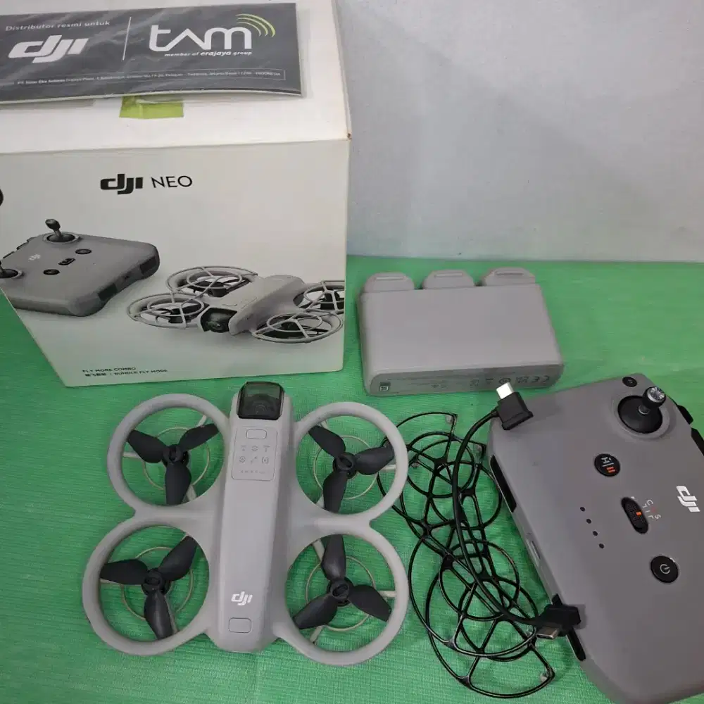 Dji neo 1 fly more combo