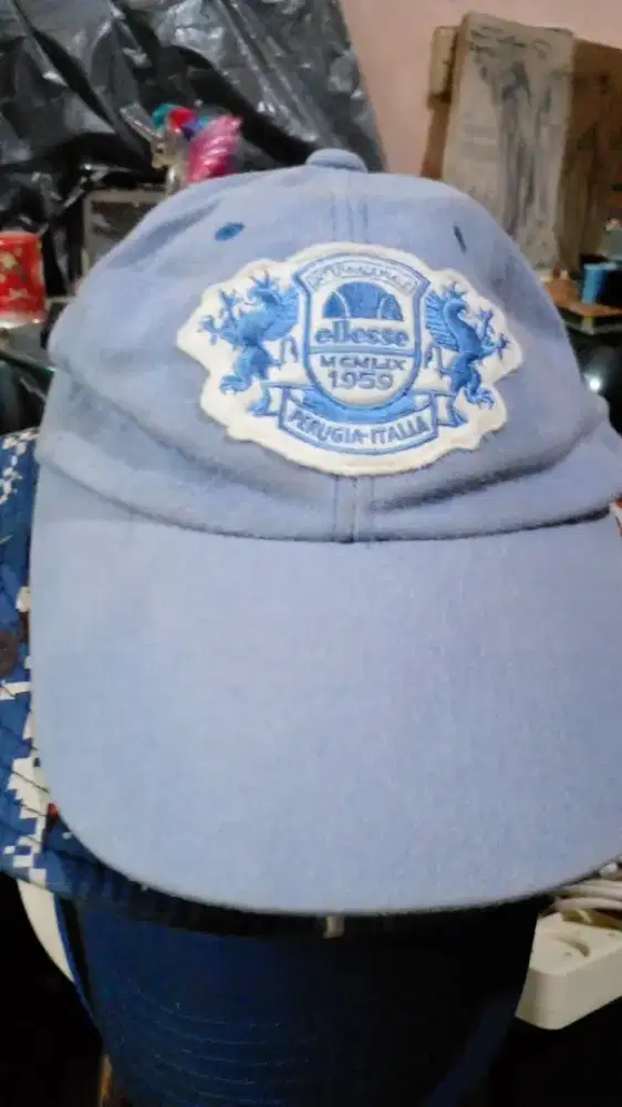Ellsese perugia topi vintage langka