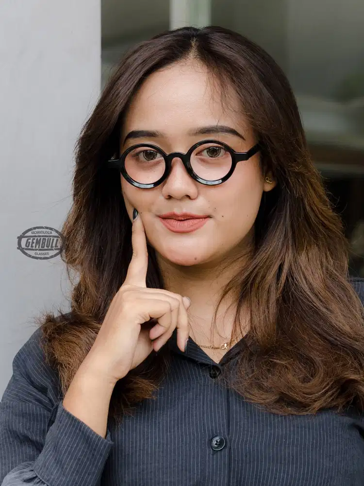 GEMBULL GLASSES - KACAMATA BULAT TEBAL DAN PEGAS - HAIRA 03