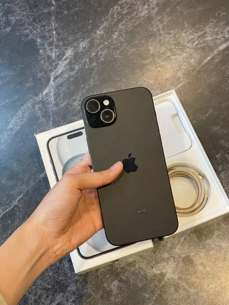Iphone 15 plus 128gb resmi indo 1 bulan pakai