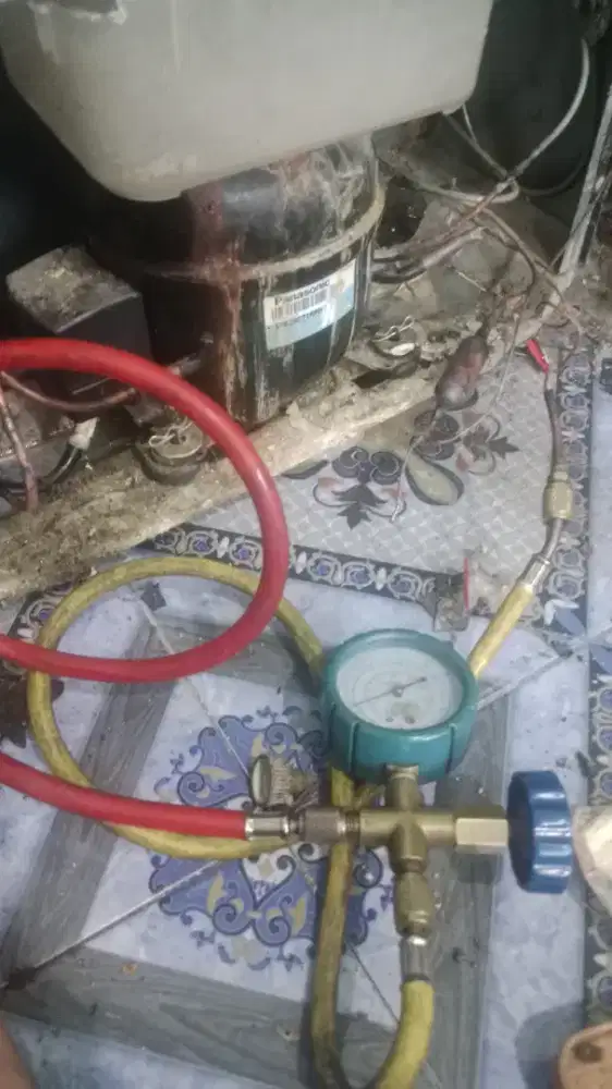 Service AC, kulkas, mesin cuci