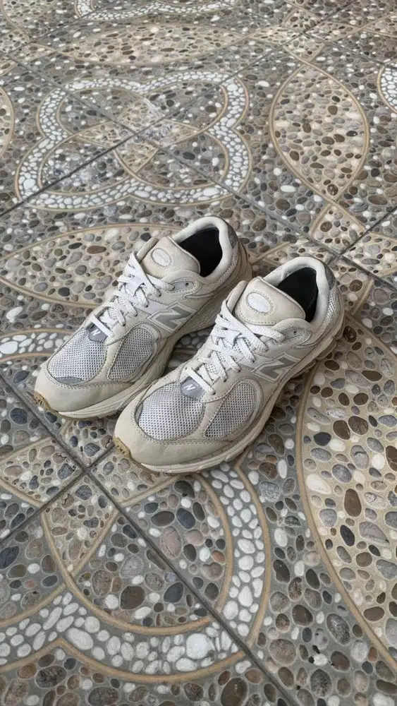 New Balance 2002R white ivory