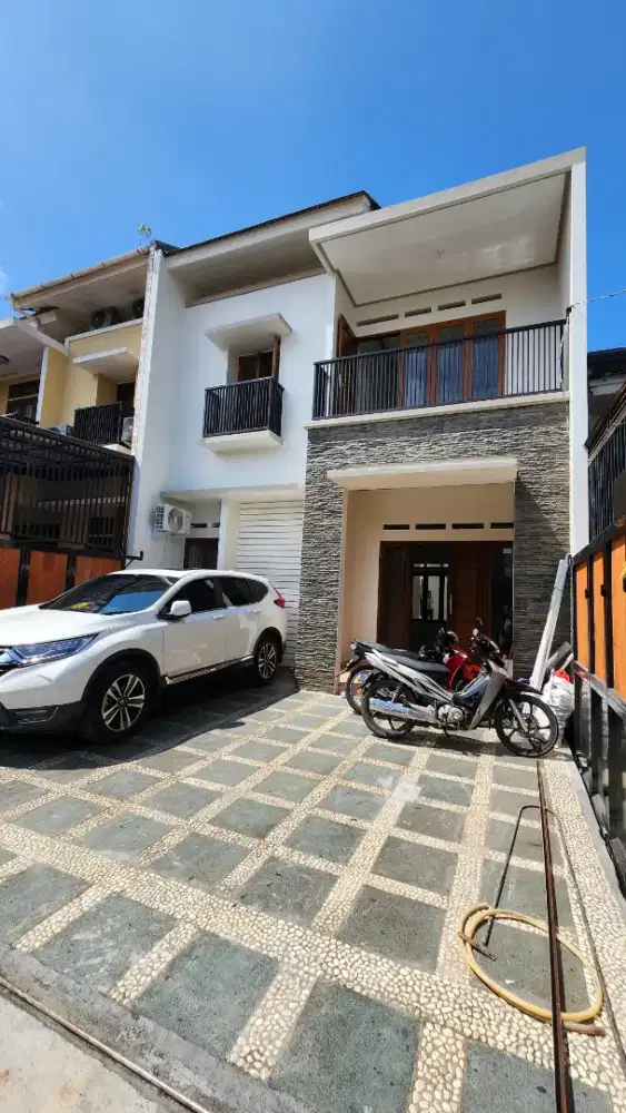 DIJUAL RUMAH JAGAKARSA JAKARTA SELATAN