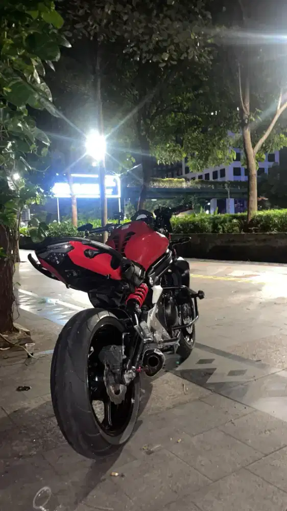 Kawasaki er6n 650 cc tahun 2012