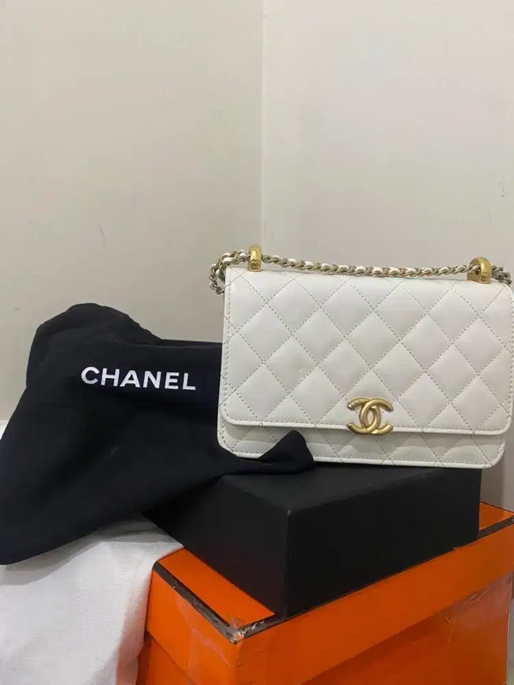 Channel caviar miror 1:1