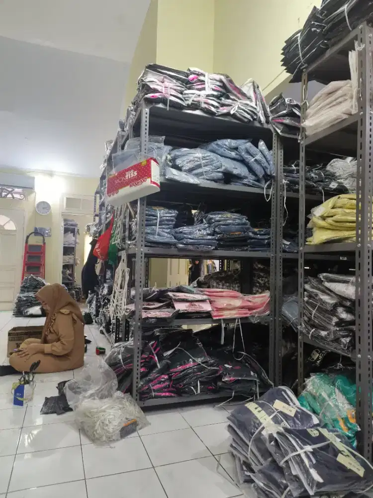 bagian buat video dan packing