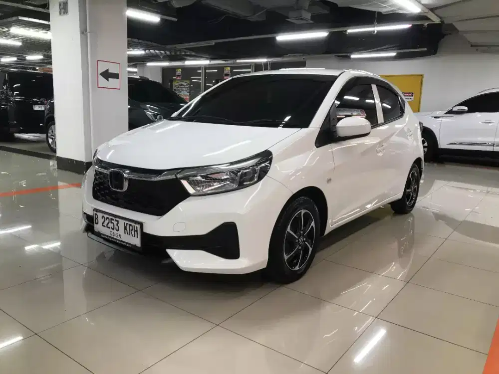 Honda Brio 2023 e Satya 1.2 at siap pakai
