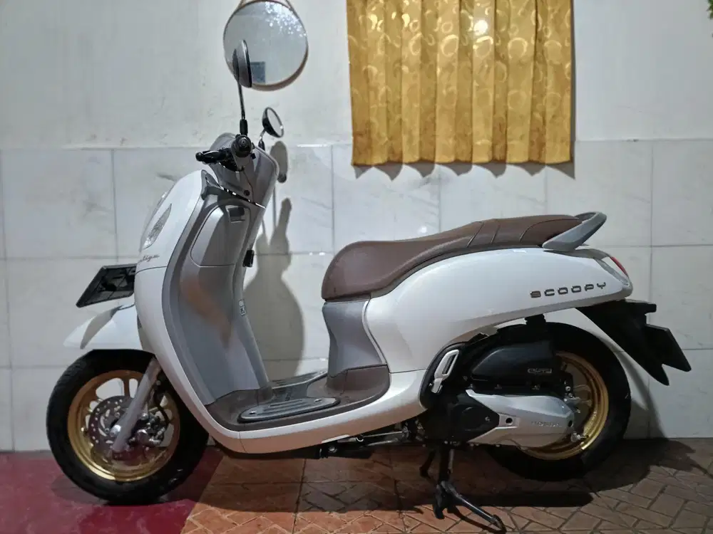 Scoopy prestige 2021 low km 14rb/tt boleh gan cash lebih bagus