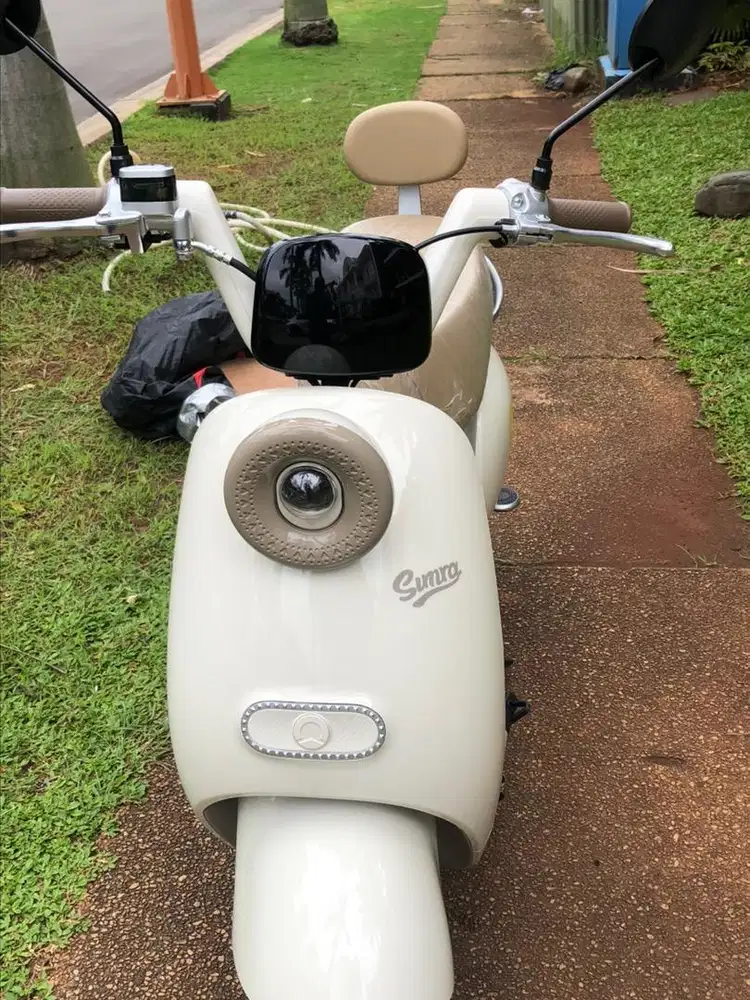 Sepeda motor listrik