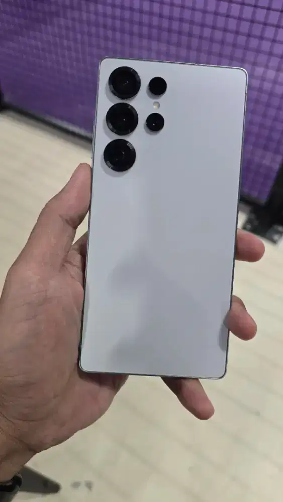 Samsung s25 ultra 256gb like new