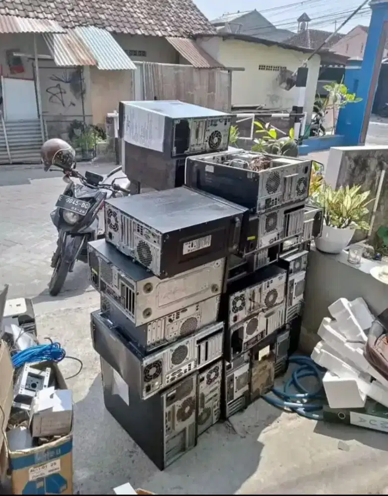 Dbeli barang rongsokan komputer laptop ac hp