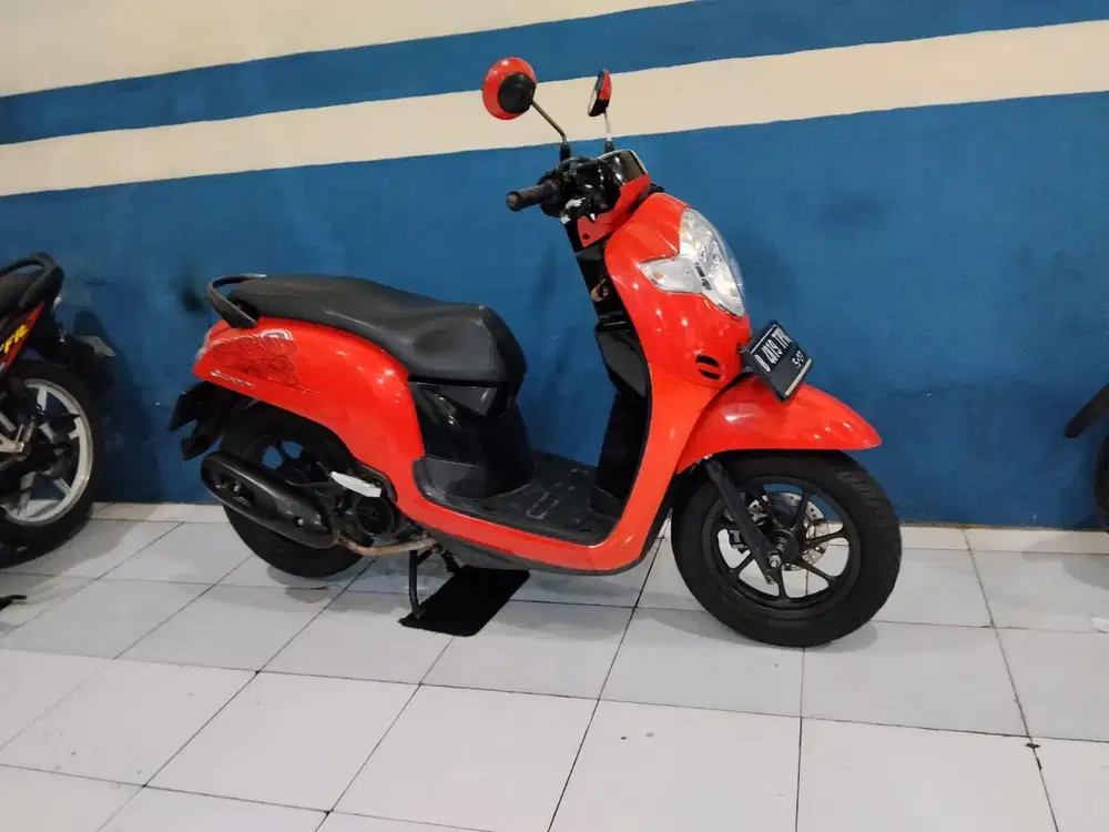 (JUAL CEPAT) Honda Scoopy stylist 2017 surat lengkap