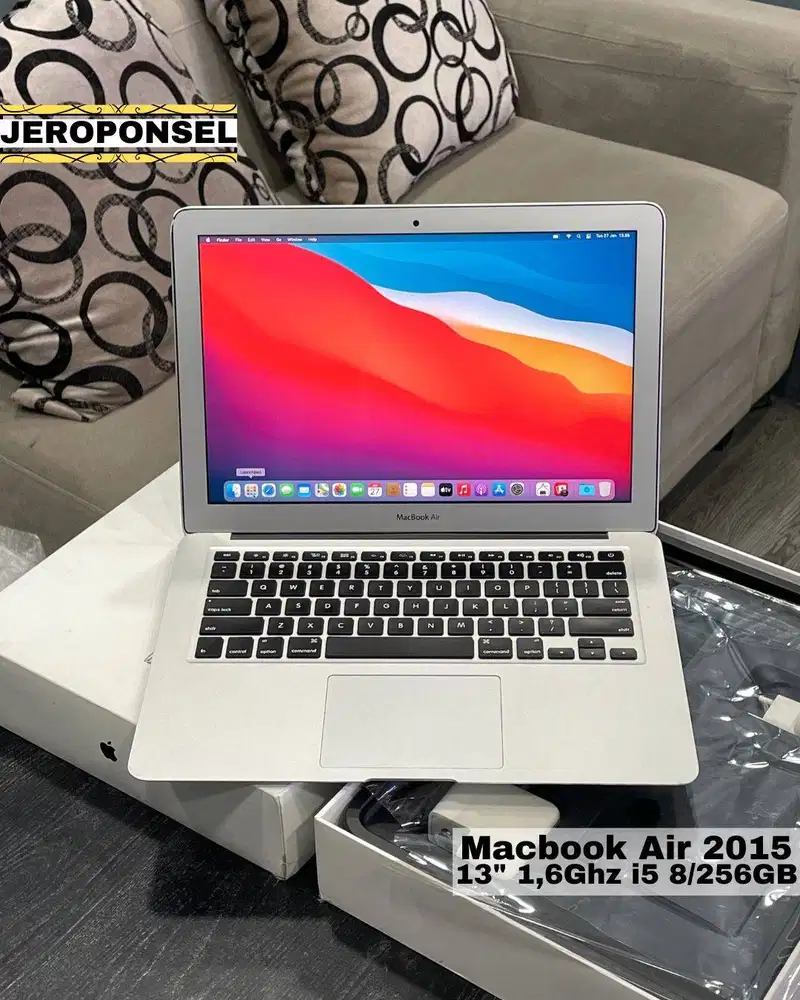 MACBOOK AIR 2015 i5 8/256GB FULL SET ORIGINAL GARANSI