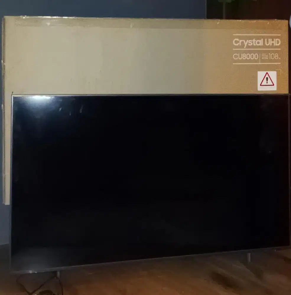 SAMSUNG CRYSTAL UHD 43 INCH