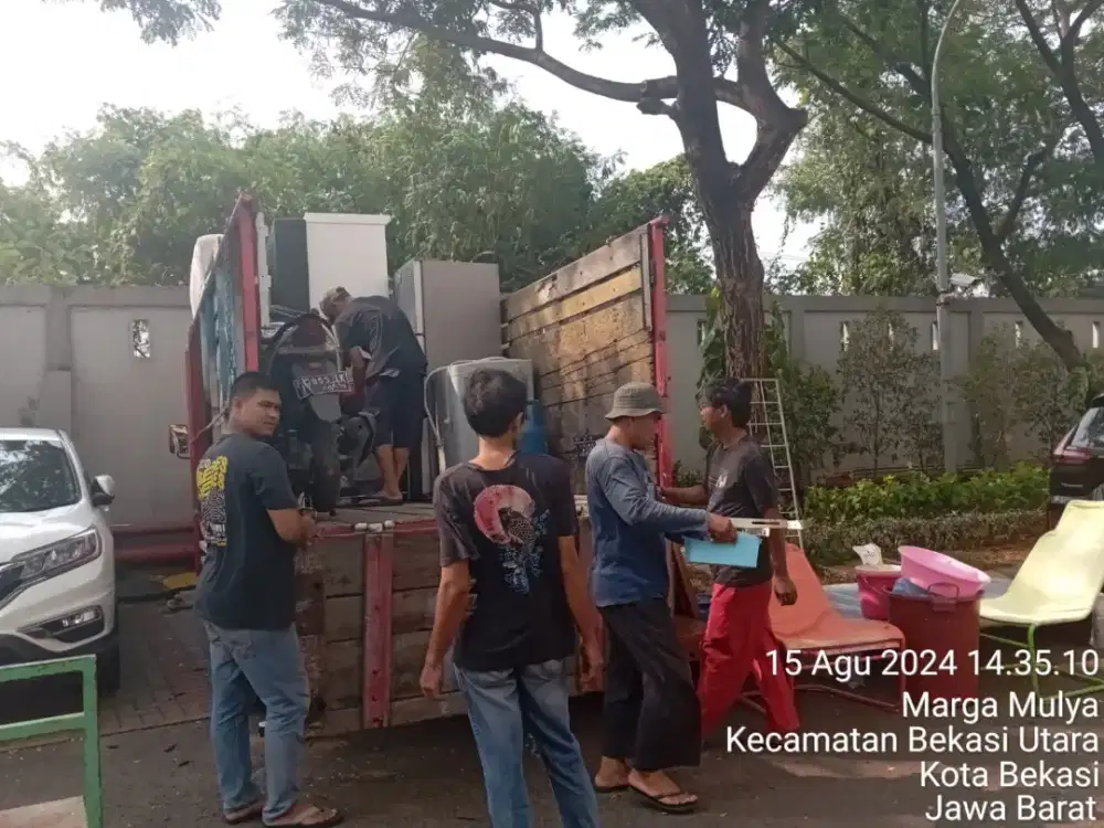 Sewa truk pindahan rumah kantor apartement kos2an gudang dll