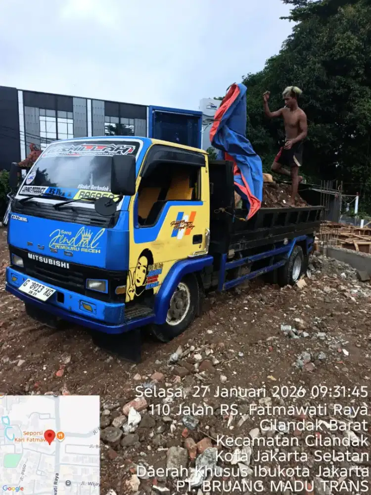 Jasa buang puing dan tanah