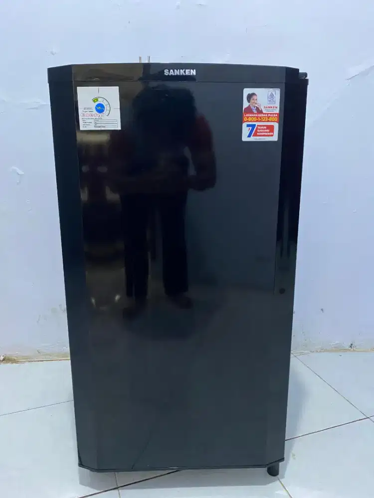 DIJUAL KULKAS 1 PINTU MERK SANKEN PEMBELIAN OKTOBER 2025