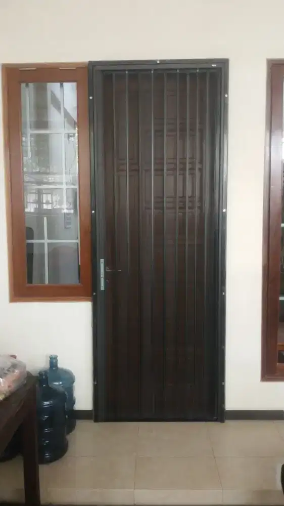 Tukang Pasang Pintu Kasa Lipat (Folding) Aluminium – Rapi & Modern