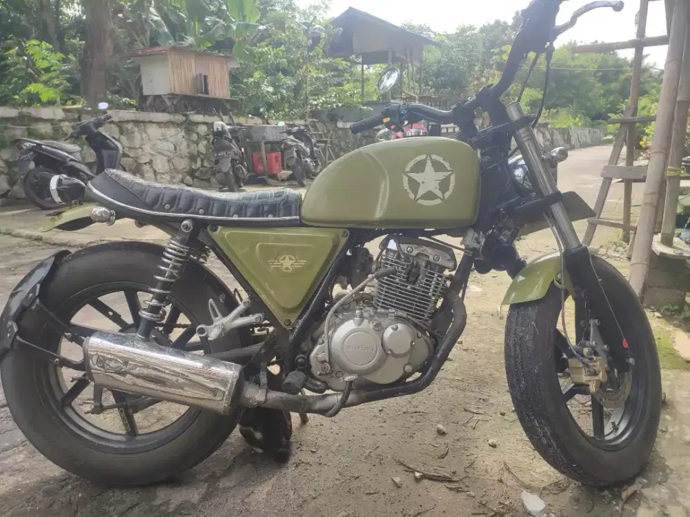 Suzuki thunder 2013 custum