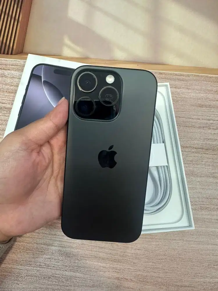 iPhone 16 Pro 512GB Black T Garansi inter 31/10/26