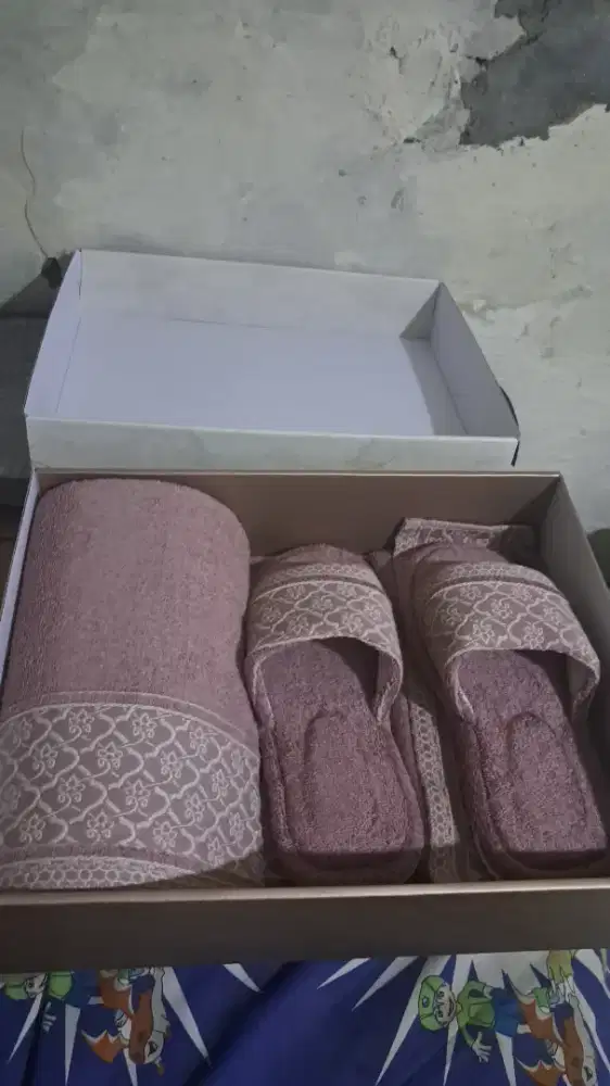 Hillmore Artisan Gift Towel