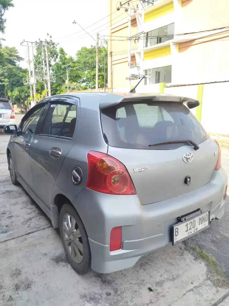 Toyota Yaris facelift E 1.5 Automatic 2013