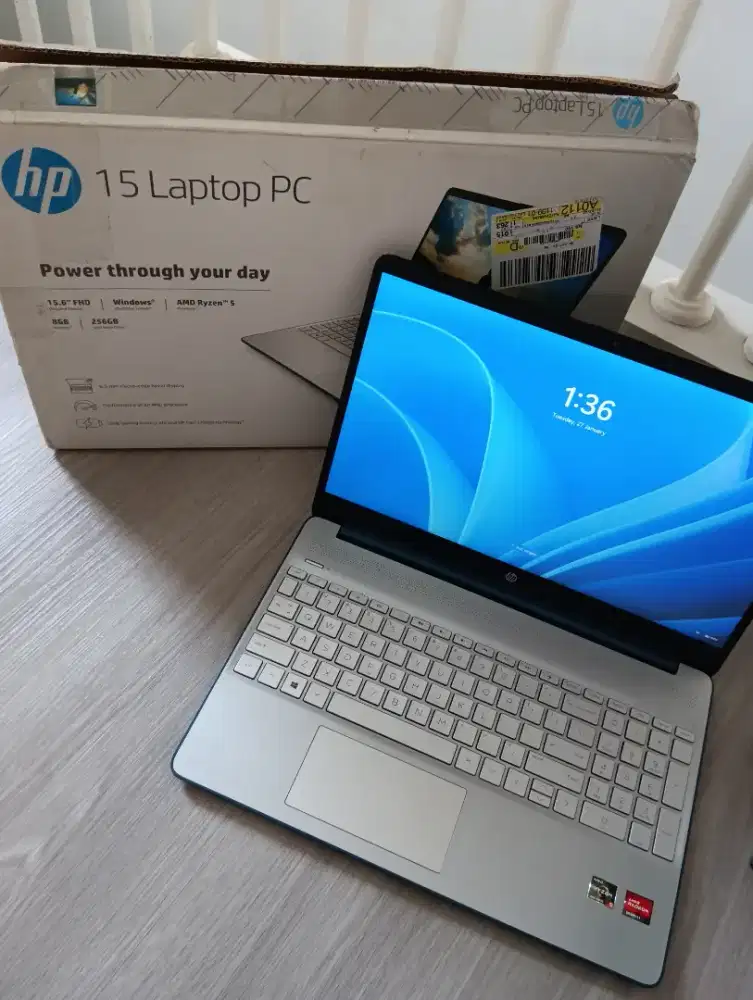 Laptop HP 15,6 inch EF2126wm RAM 16, SSD 512 
AMD Ryzen 5 Kondisi 99%