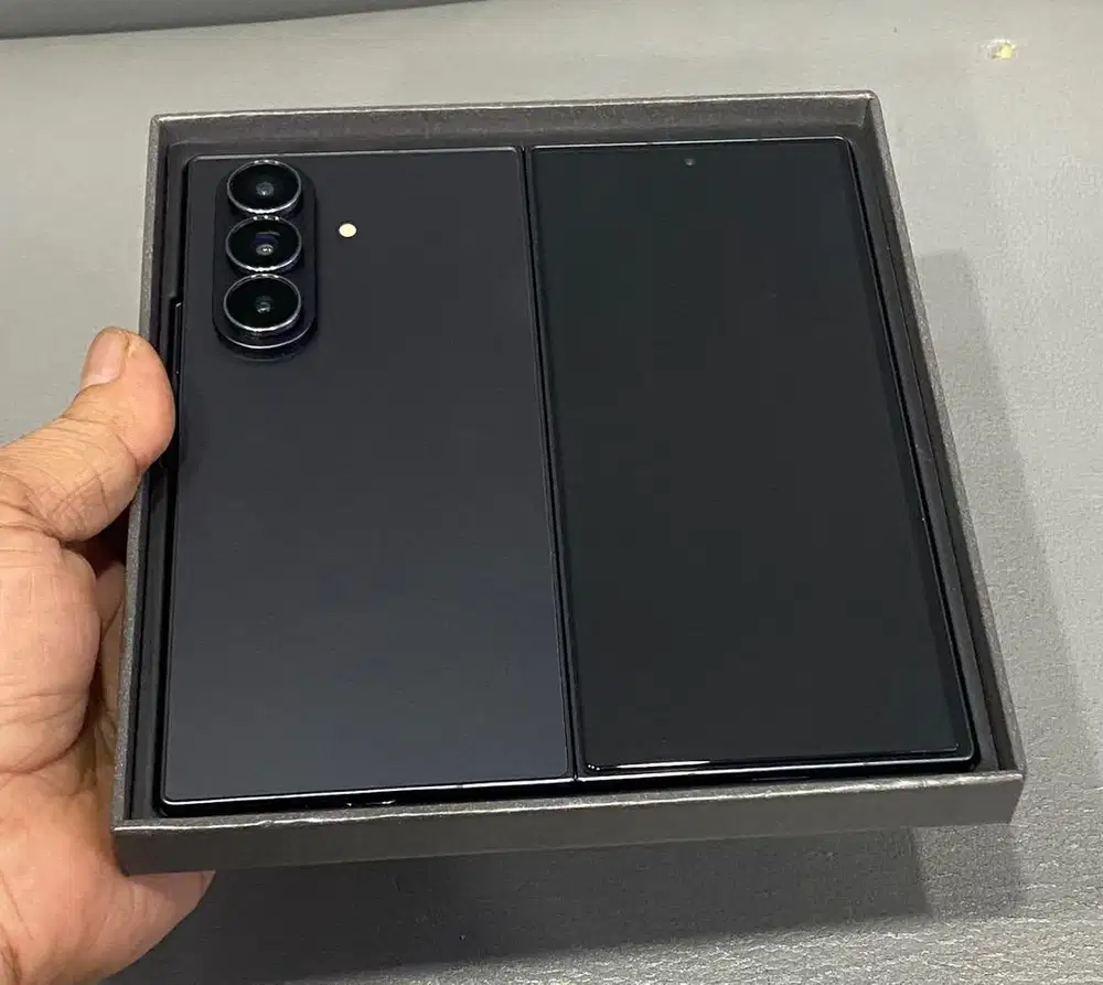 samsung Z fold 7 512gb fullset