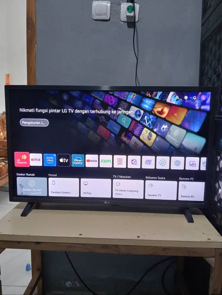 Di jual Smart Tv Digital merk LG 32 ( Baru pembelian 5 bulan )