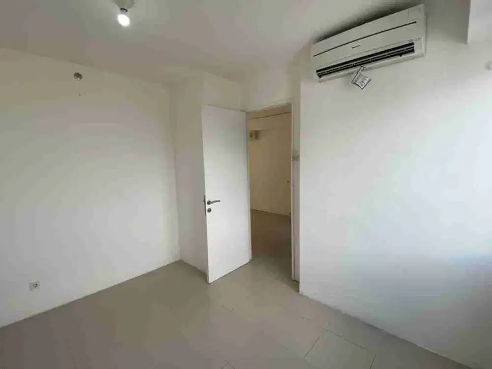 sewa apartemen bassura 2 kamar hook tower baru