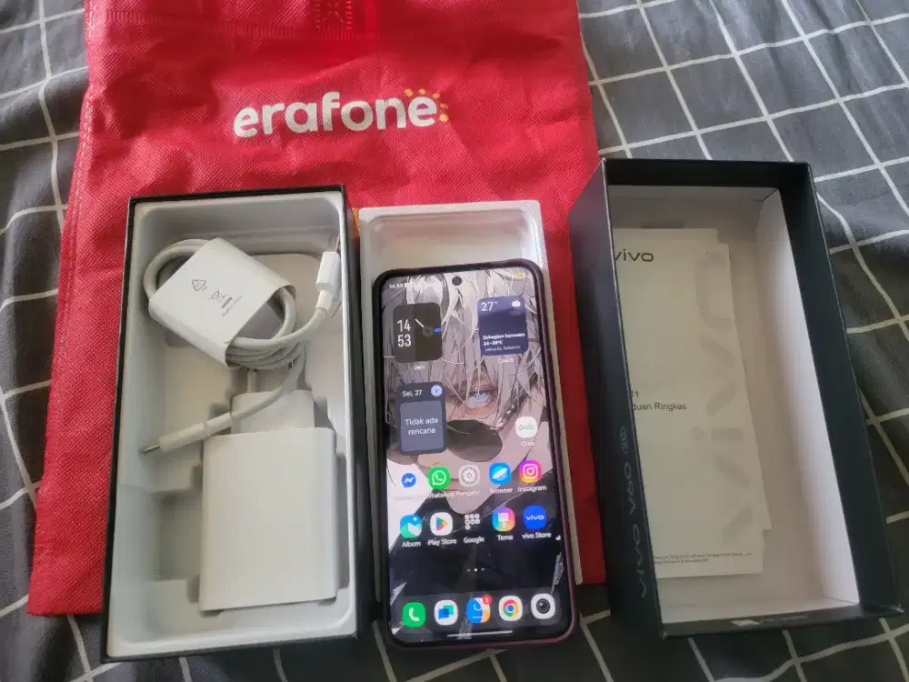 Vivo v60 8/256 fullset msh garansi mulus