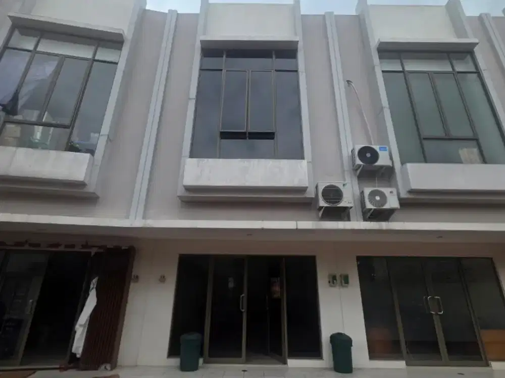 Dijual Ruko Siap Pakai di Solvang Grande