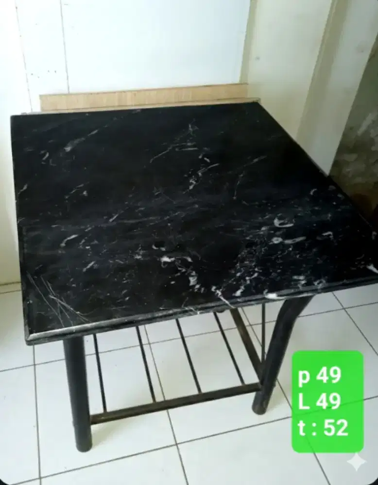 Meja hias tamu MARMER HITAM 49 x49