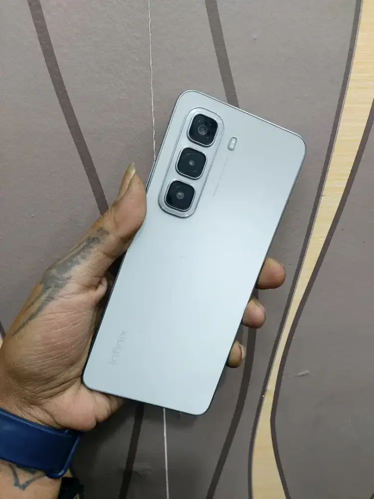 Infinix hote 50 8/128 Second normal  no minus