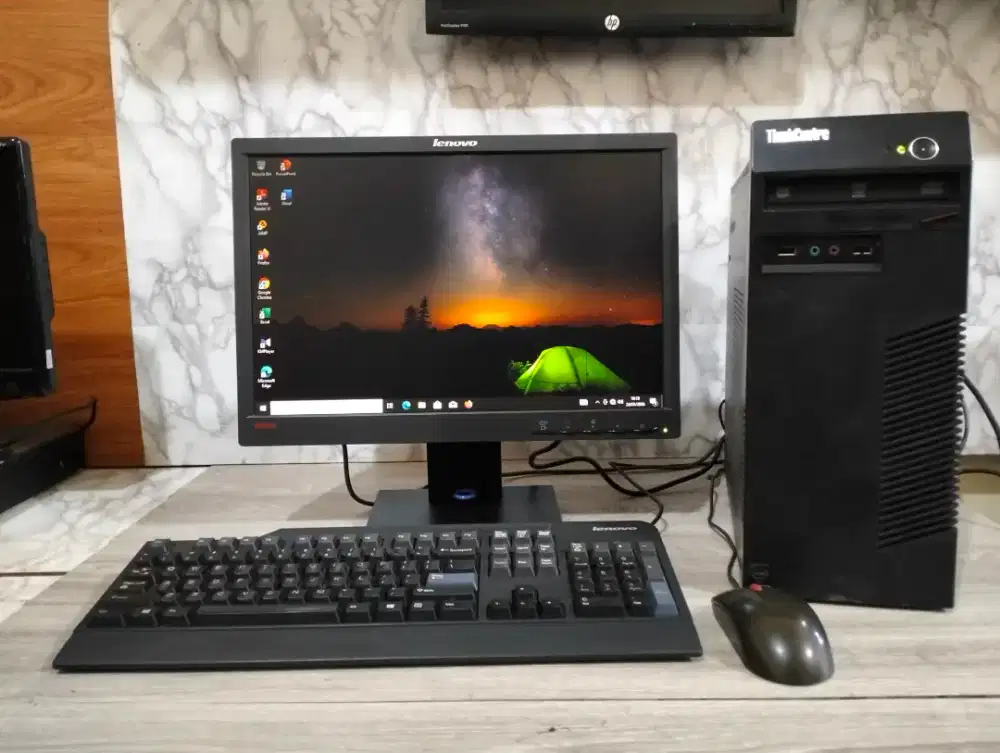 Paket komputer Lenovo ThinkCentre
Intel Core i5 Gen4