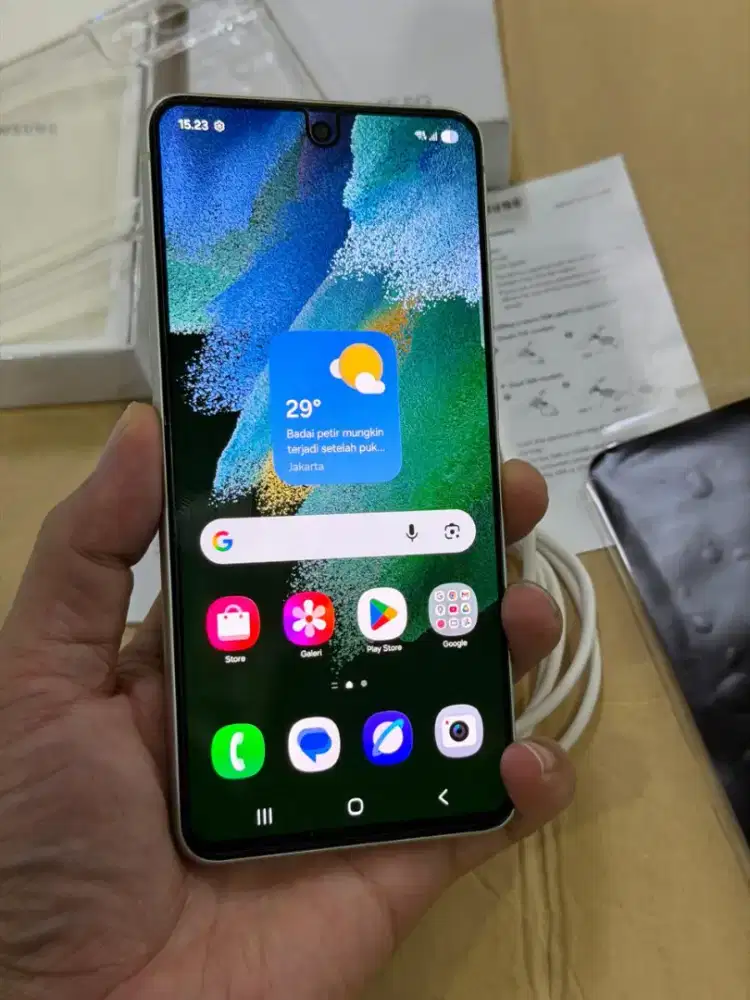 Samsung Galaxy S21 FE 8/256GB 5G Fullset Mulus Original Ex Resmi