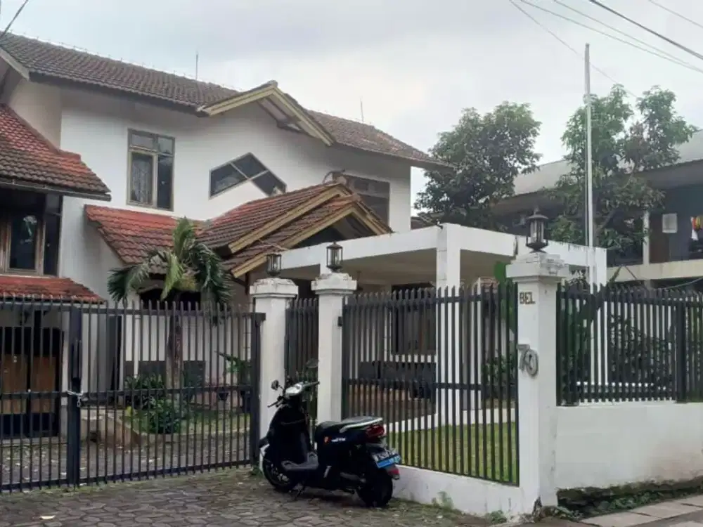 Dijual rumah Jln H Bona, Depok