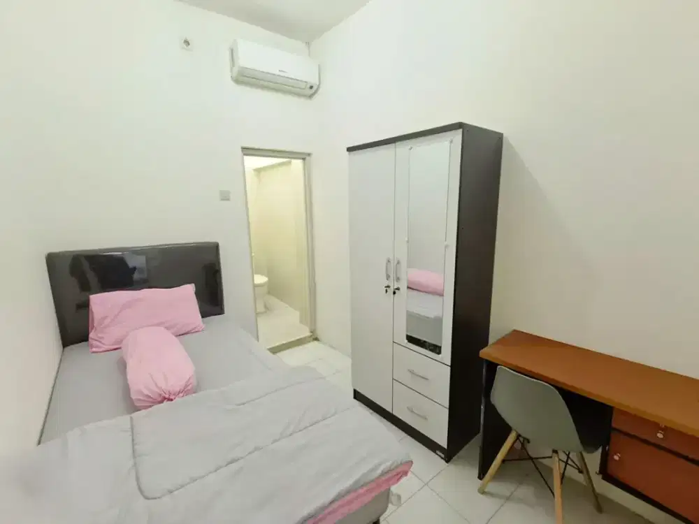 Kost Griya Elok, Walking distance ke Jalan Raya & Universitas Trisakti, Grogol Jakarta Barat