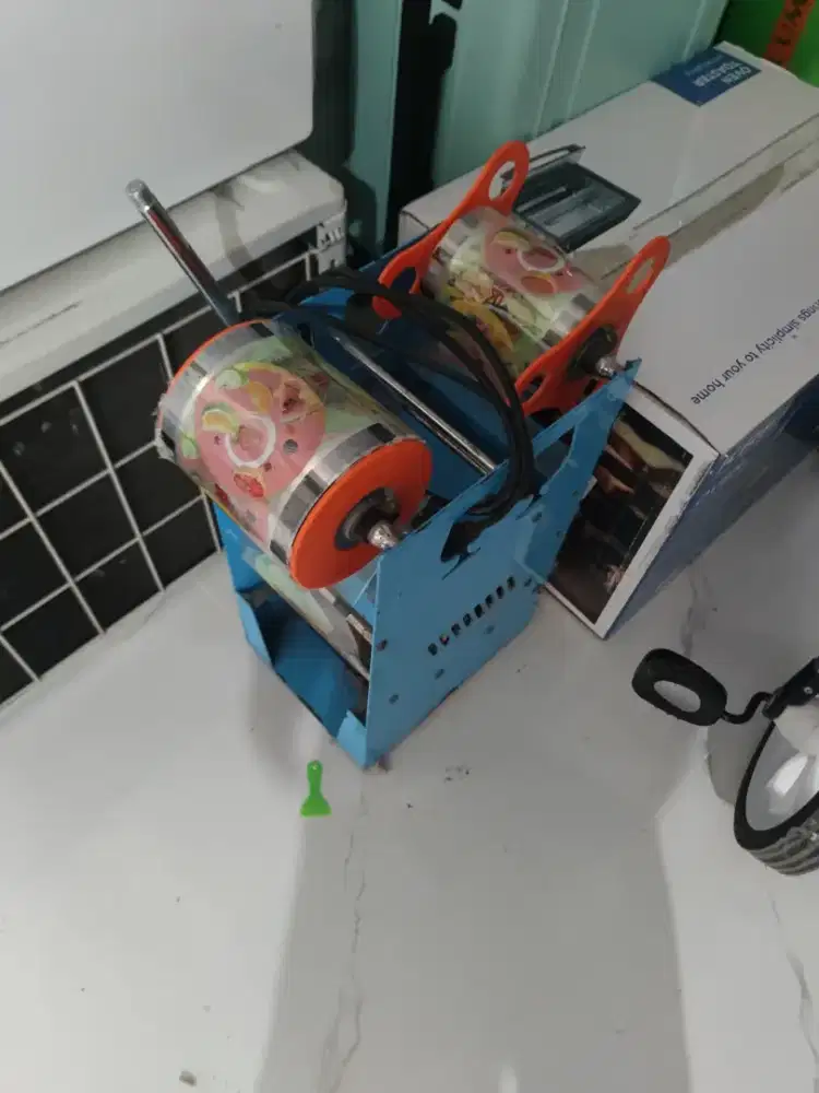 Alat/Mesin press mimuman cup