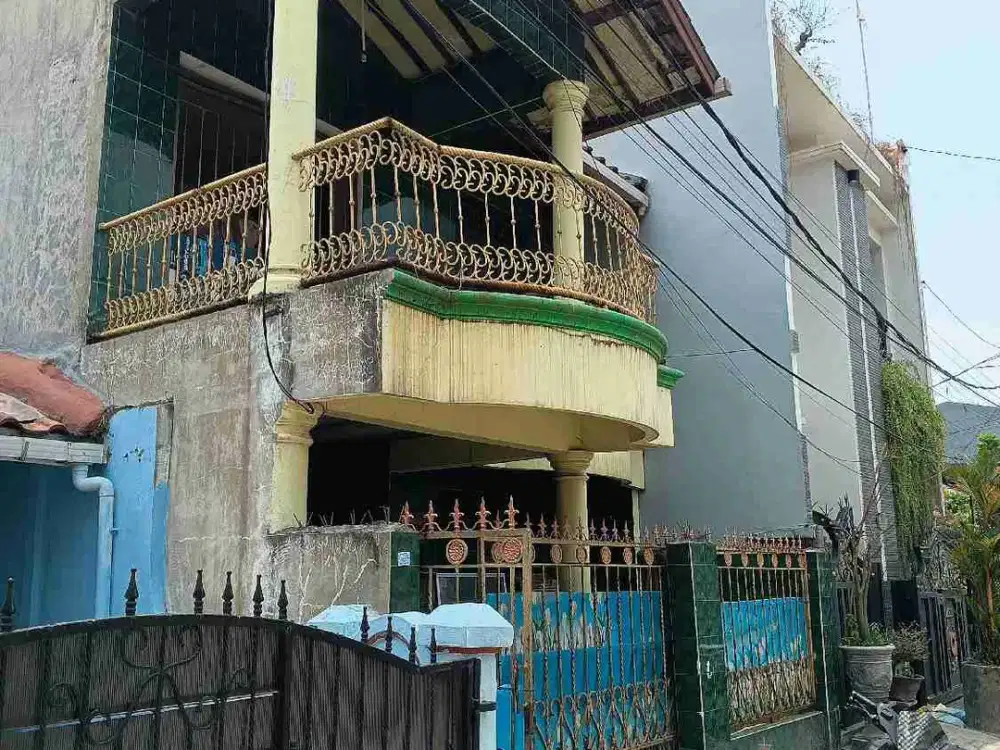dijual rumah tingkat, bangunan kokoh, akses 10 menit ke jakarta timur, belakang harapan indah, sebelah perumahan Summarecon Crown Gading (SHM).  Villa Mutiara Gading 1 blok c12/6