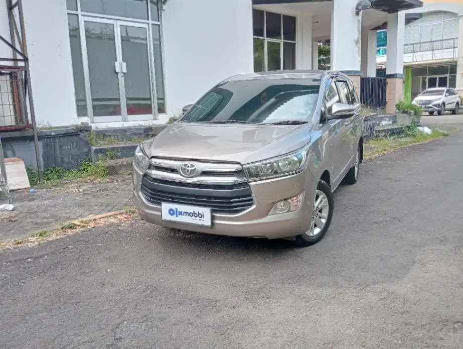 Pajak Panjang - TOYOTA Kijang Innova 2.0 V Bensin M/T 2016 COKLAT