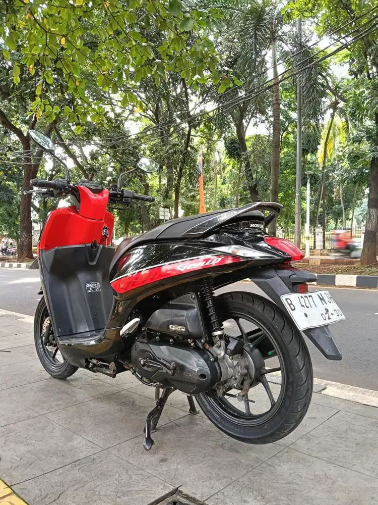 DP MINIM 1.500 CASH KREDIT HONDA GENIO CBS THN 2019 PAJAK IDUP SIAP