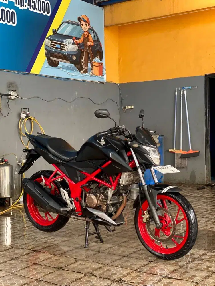 CB 150R 2016 Streetfire