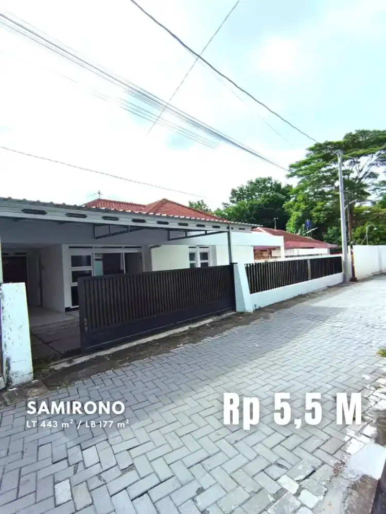 Dijual Rumah Klasik Halaman Luas di Samirono dekat Kampus UNY