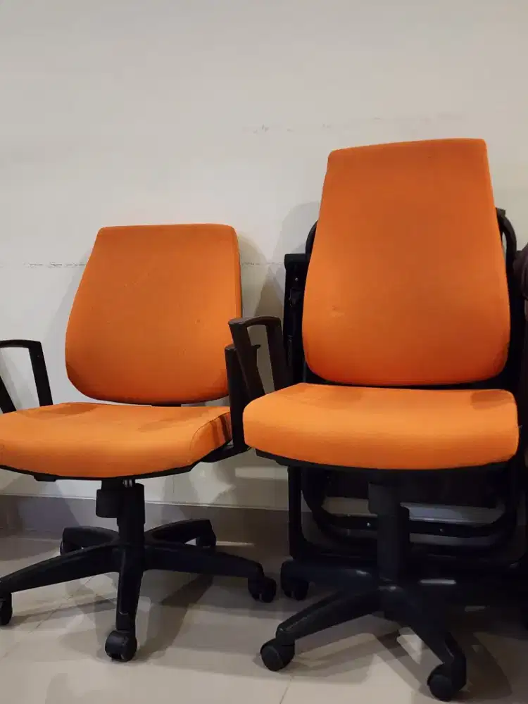 Kursi kantor / game masih bagus