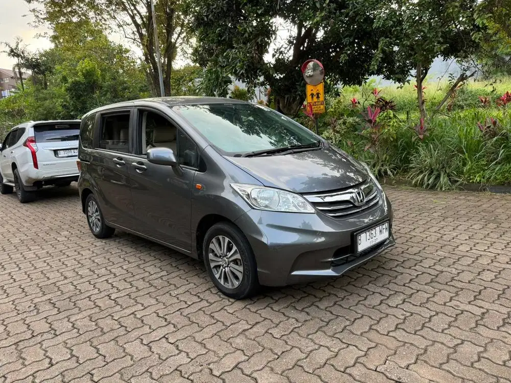 HONDA FREED SD 2012 MURAH